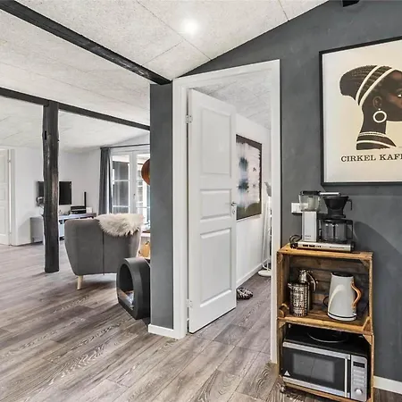 M192-vaeggerlose-skovfyrvej-5 بيت للعطل Bøtø By