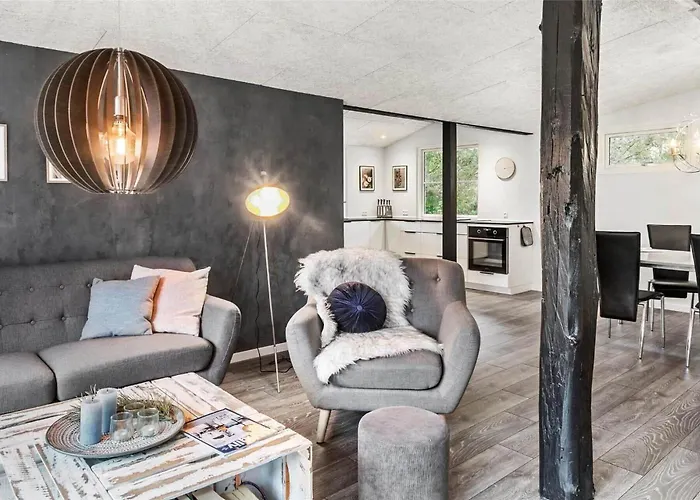 M192-vaeggerlose-skovfyrvej-5 * Bøtø By